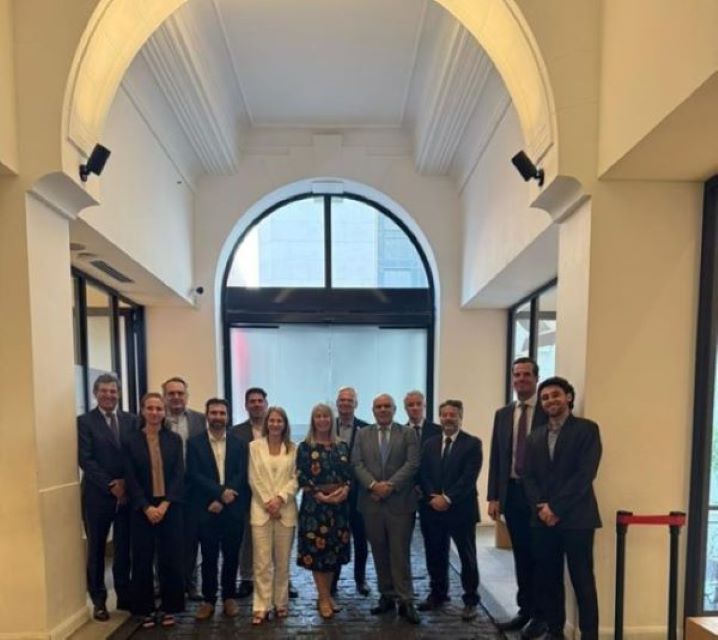 AUTORIDADES DEL COLEGIO DE ABOGADOS DE LA CIUDAD DE BUENOS AIRES VISITARON EL MUSEO DEL HOLOCAUSTO INVITADOS POR LA ASOCIACI�N DE ABOGADOS JUD�OS