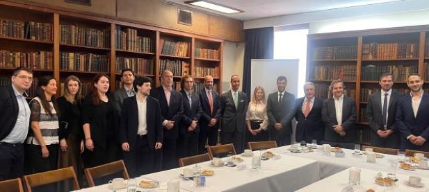  VISIT� EL COLEGIO DE ABOGADOS DE LA CIUDAD DE BUENOS AIRES EL DR. MANUEL DIEZ SELVA, DIRECTOR DE LA MAESTRIA DE DERECHO DEL TRABAJO DE LA UCA Y JUEZ DE CNAT